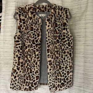 Leopard print faux fur vest with checkered lining